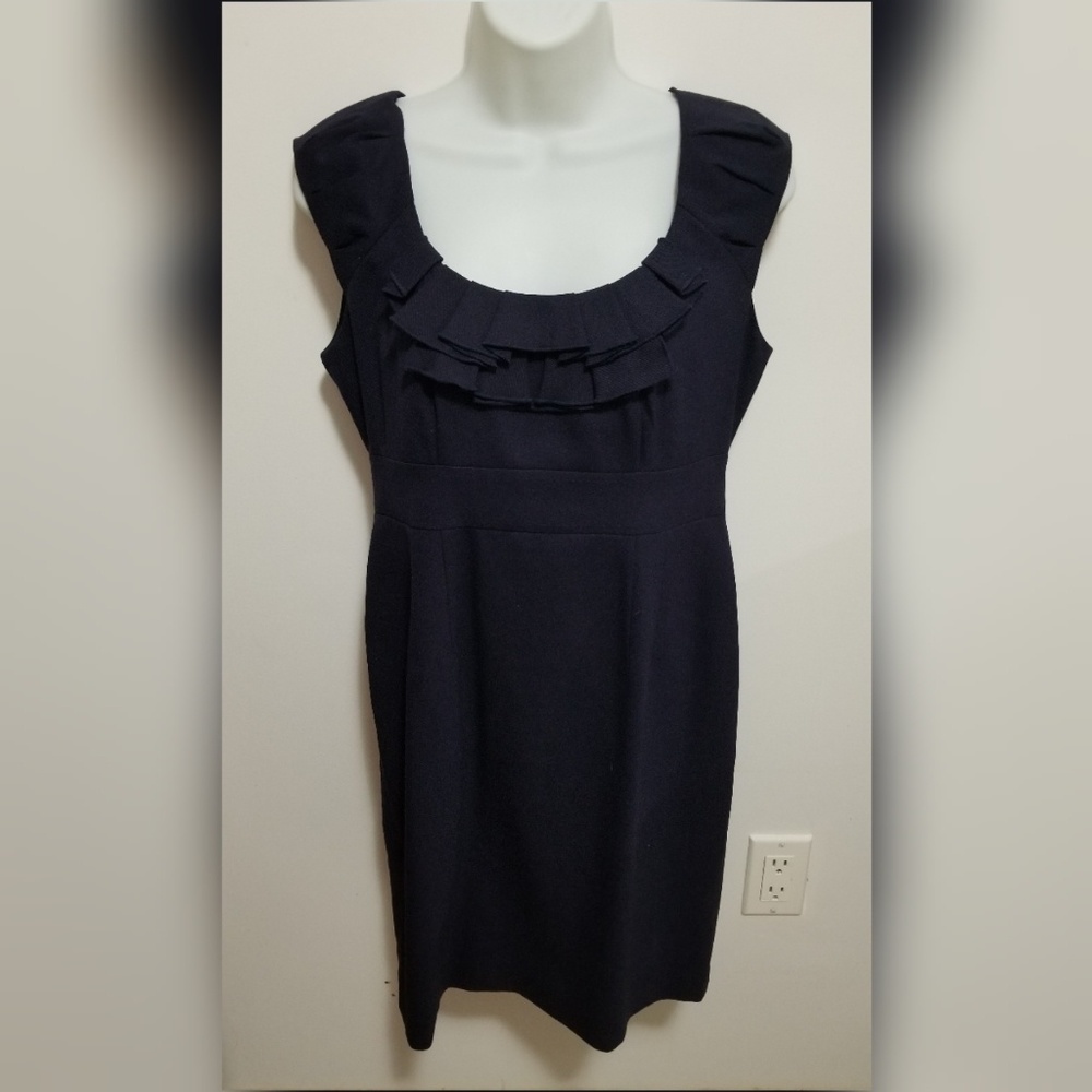 Banana Republic navy sleeveless dress